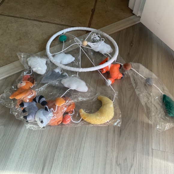 New baby mobile with outdoor mountain animals clouds trees nature infant - Picture 5 of 14